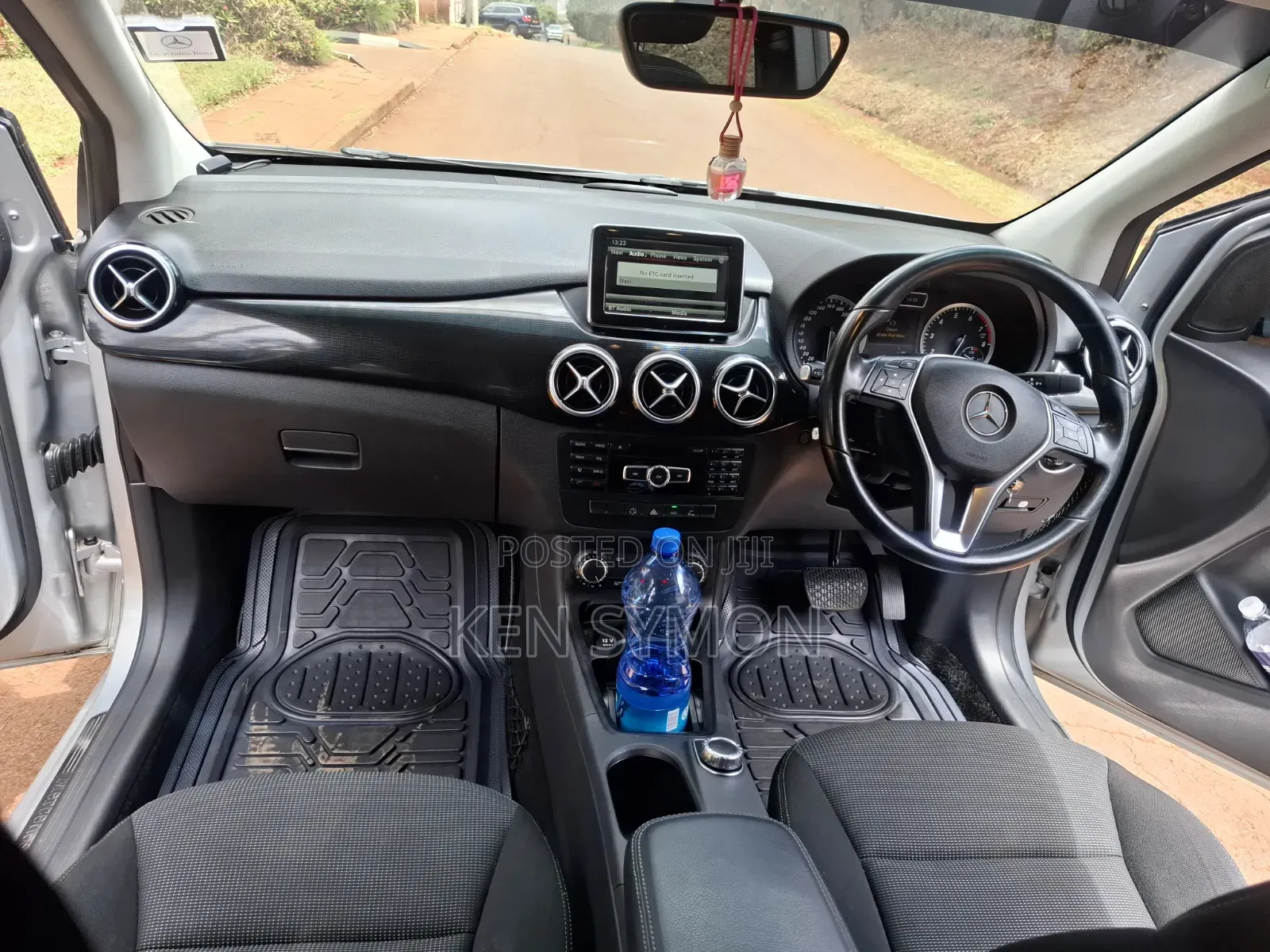 Mercedes-Benz B-Class B180 Petrol 2015 Silver