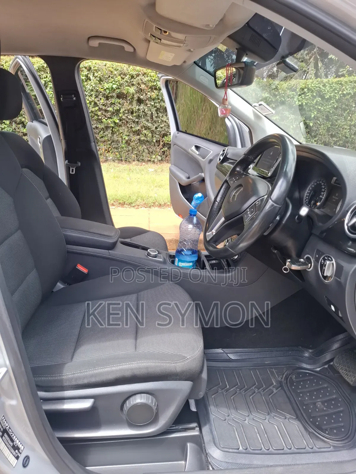 Mercedes-Benz B-Class B180 Petrol 2015 Silver