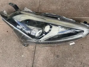 Toyota Sienta 2016 Headlight(52-282)