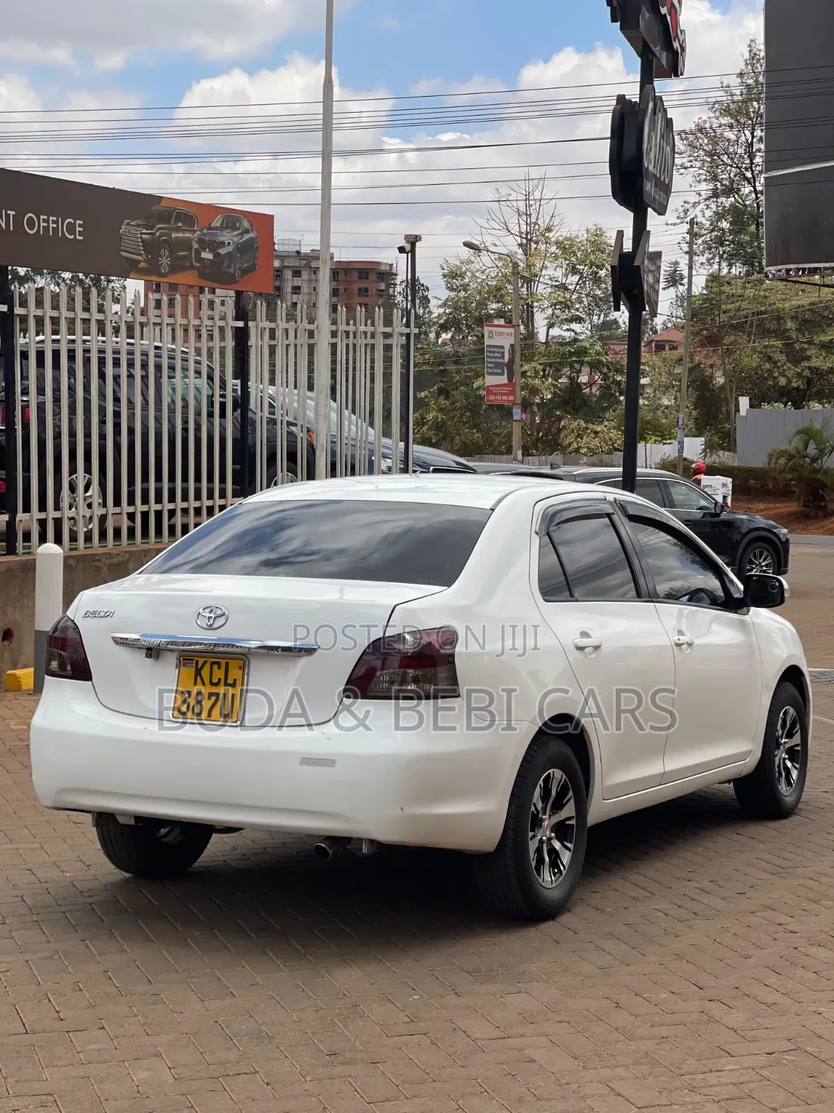 Toyota Belta 2010 White