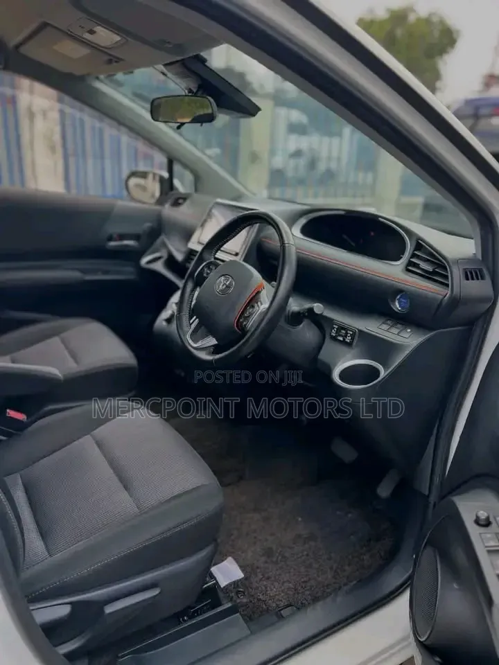 Toyota Sienta 2019 Pearl