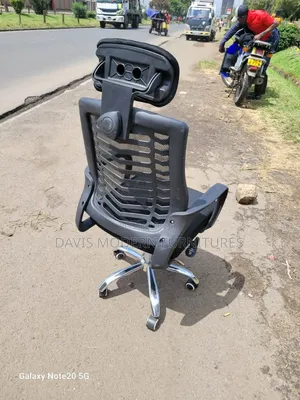 High -Back Adjustable Office Chair