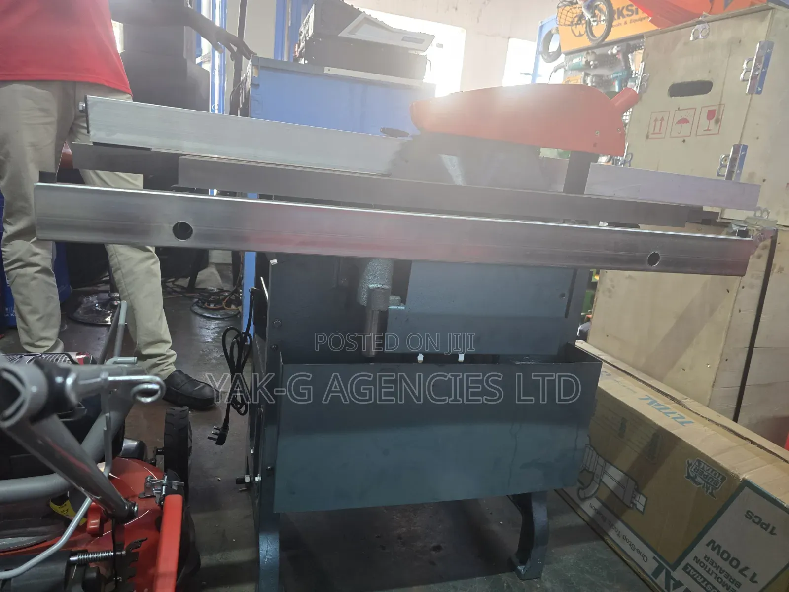 Lida Woodworking 12"