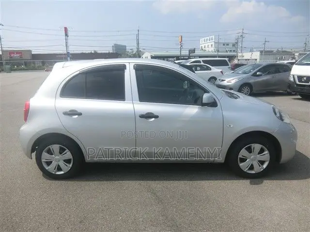 Nissan March 2019 Silver