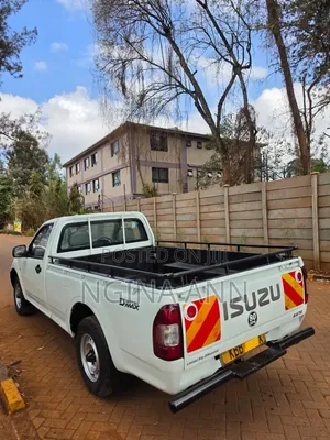 Isuzu D-MAX 2008 White