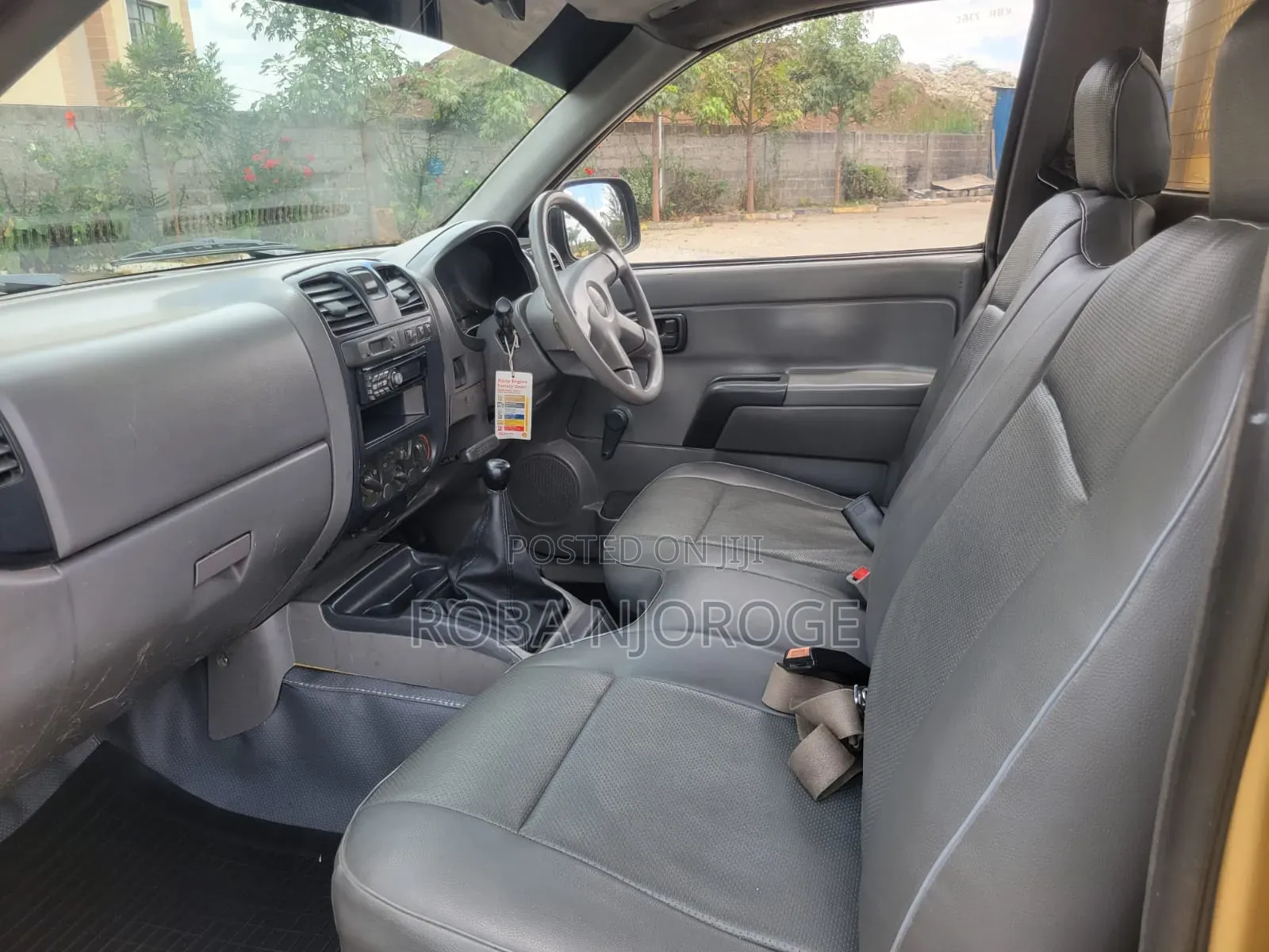 Isuzu D-MAX 2008 Brown