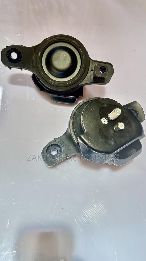 Subaru Engine Mounting, Left Hand (Drivers Side) - thumbnail 2