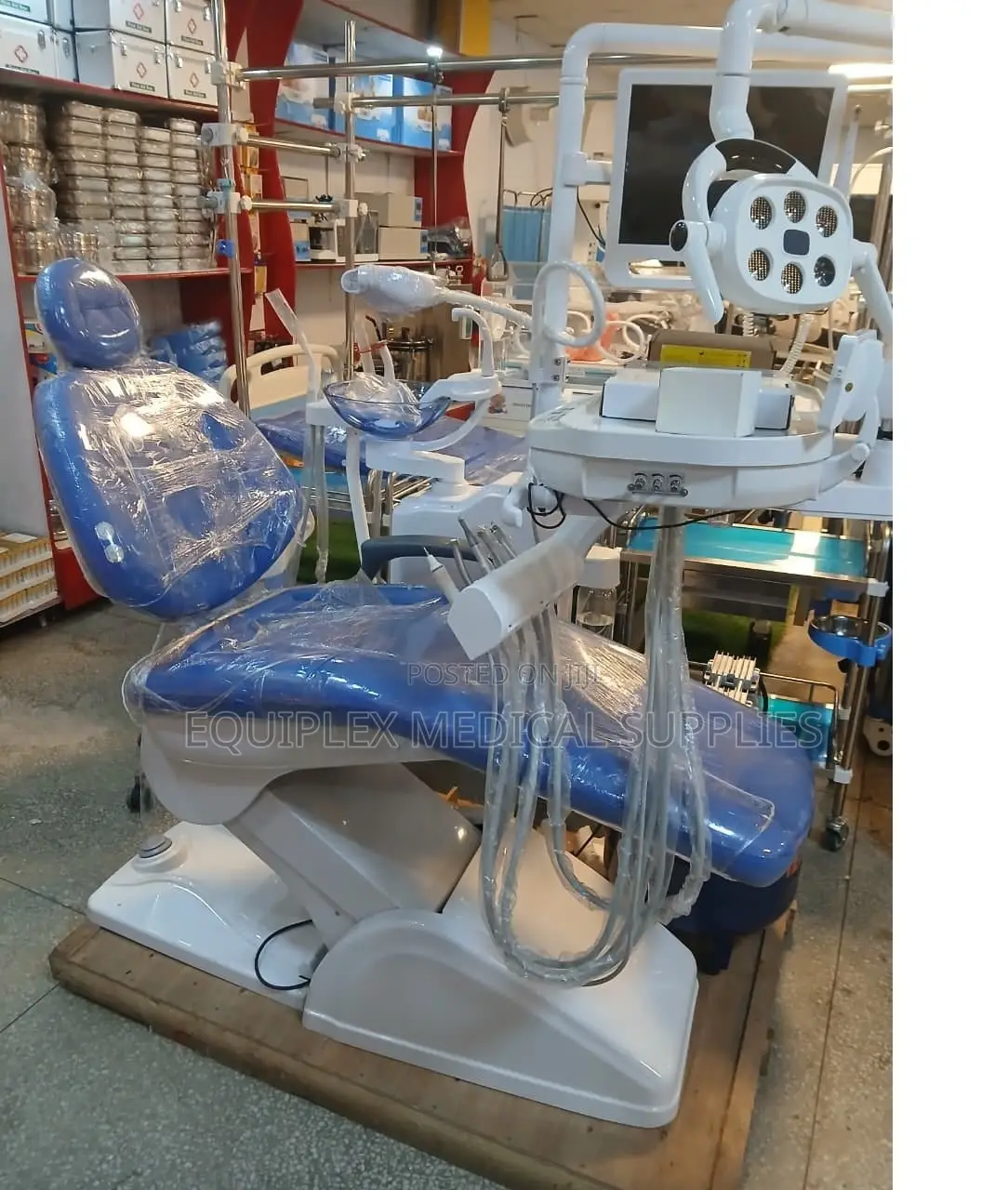 New Dental Chair Complete With Compressor
