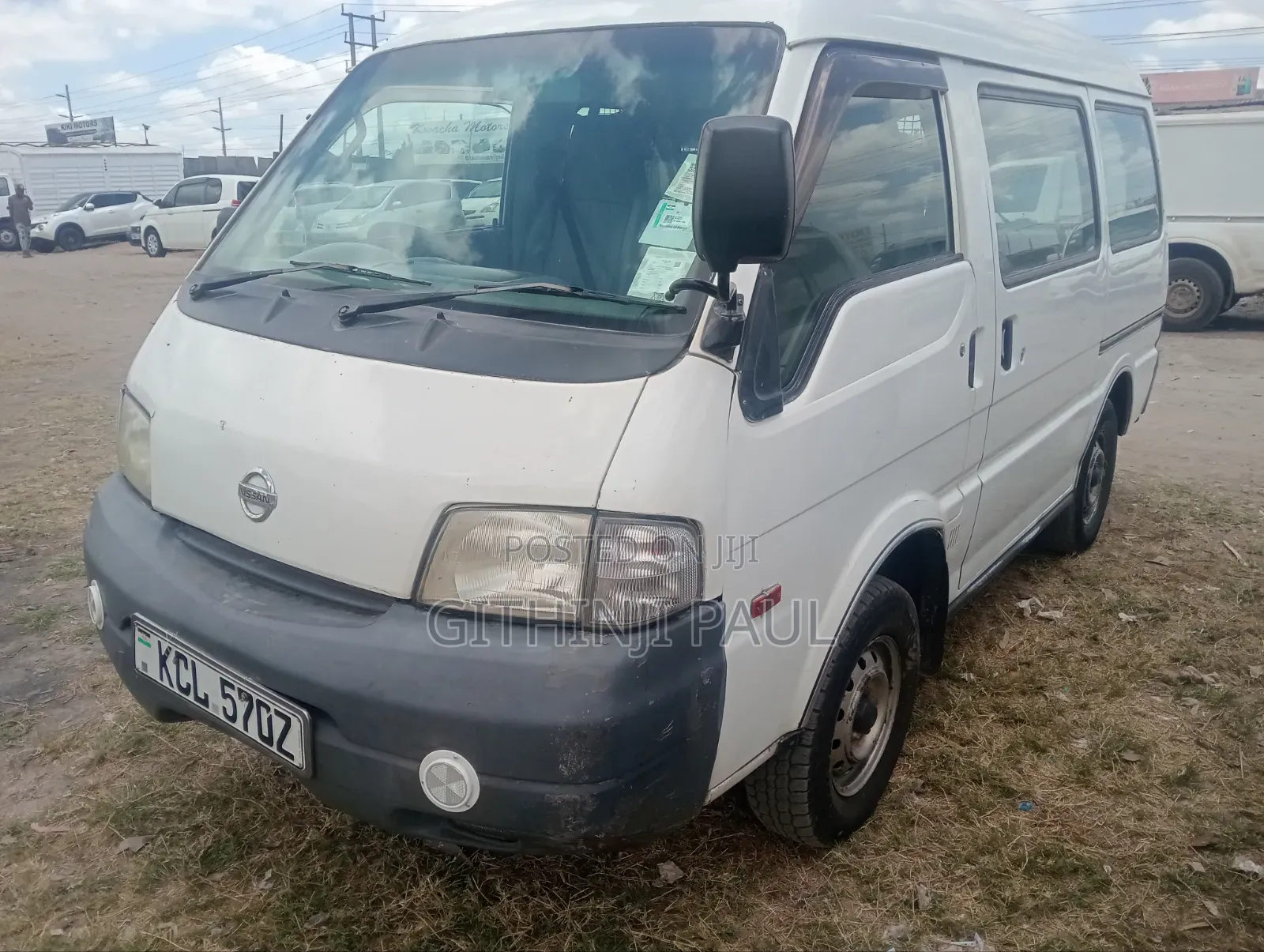 Nissan 100 2011 White