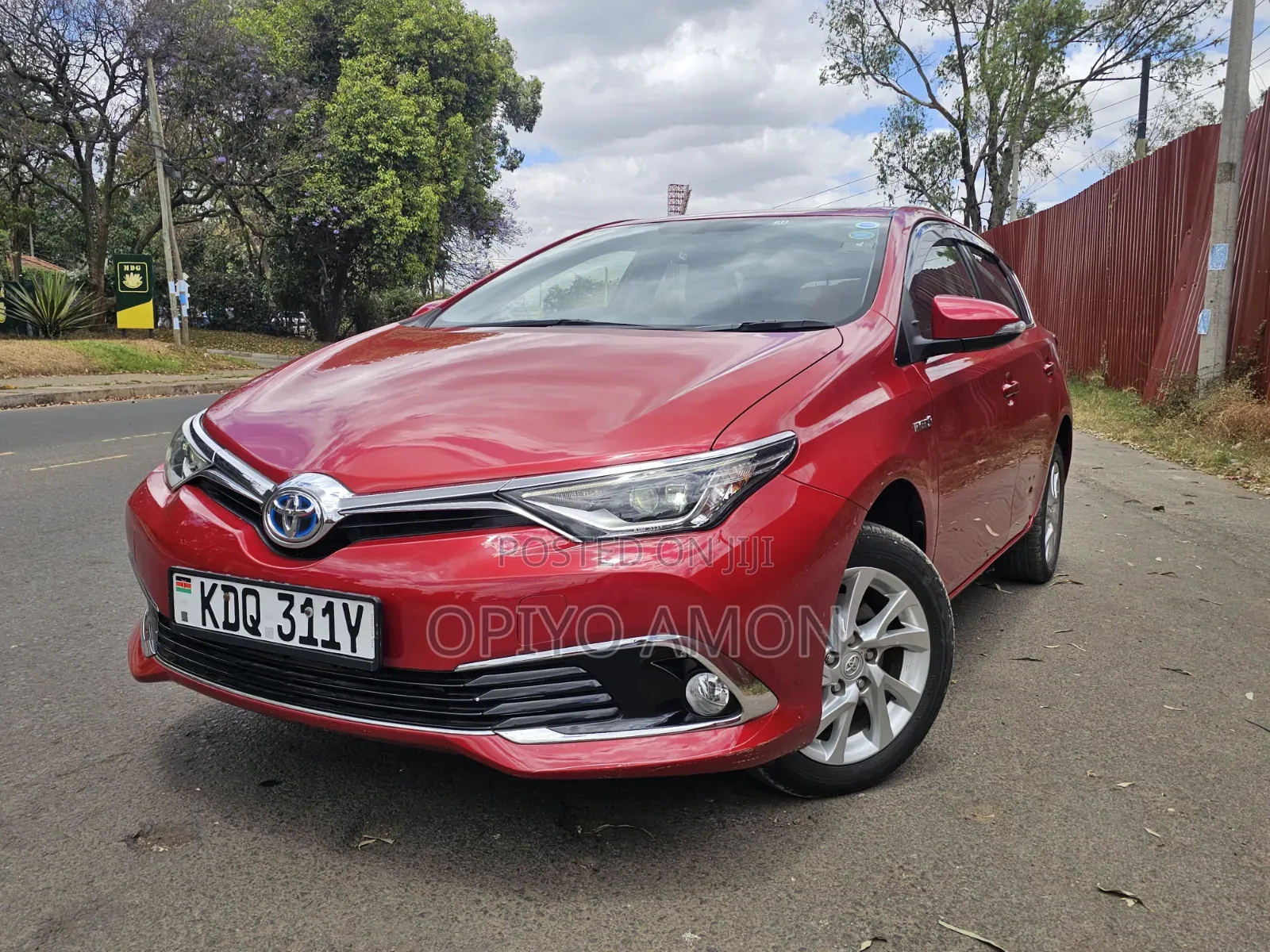 Toyota Auris 2017 Red