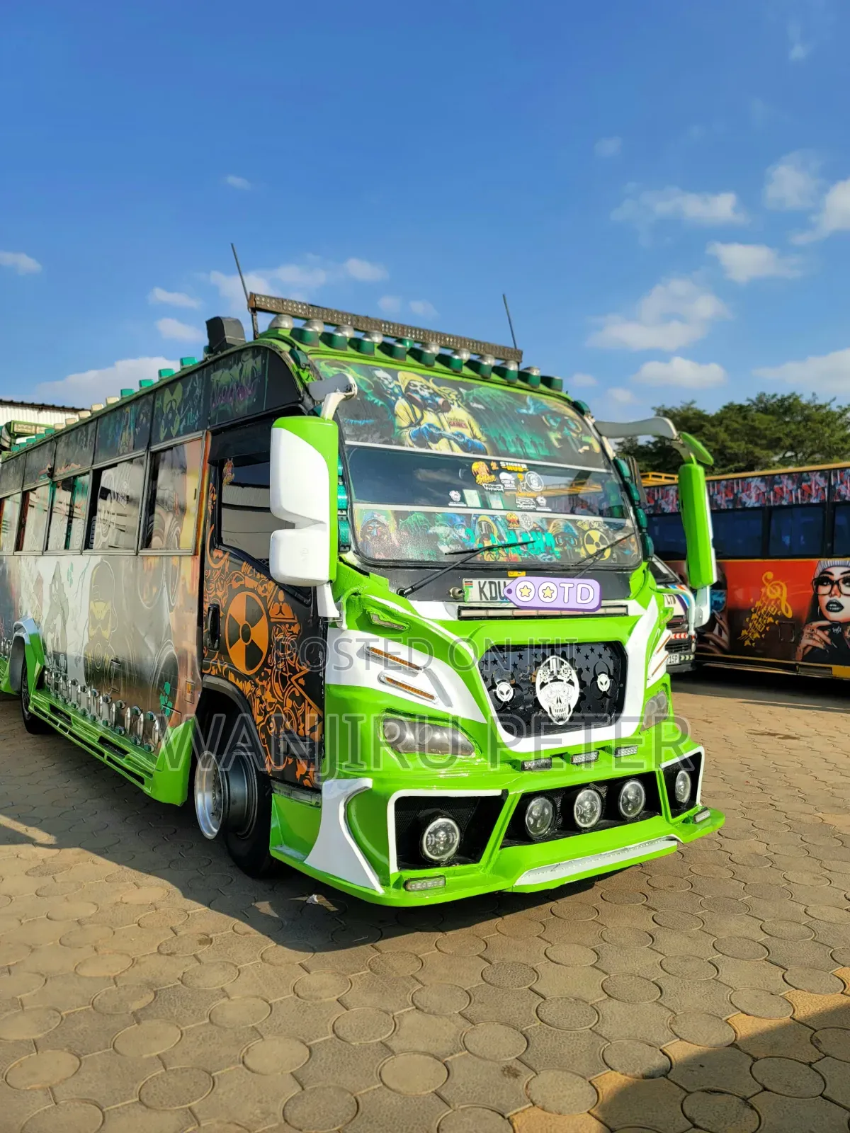 Isuzu NQR 2025 Green