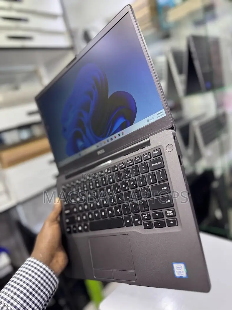Laptop Dell Latitude 5300 8GB Intel Core i5 SSD 256GB