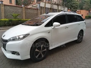 Toyota Wish 2016 White