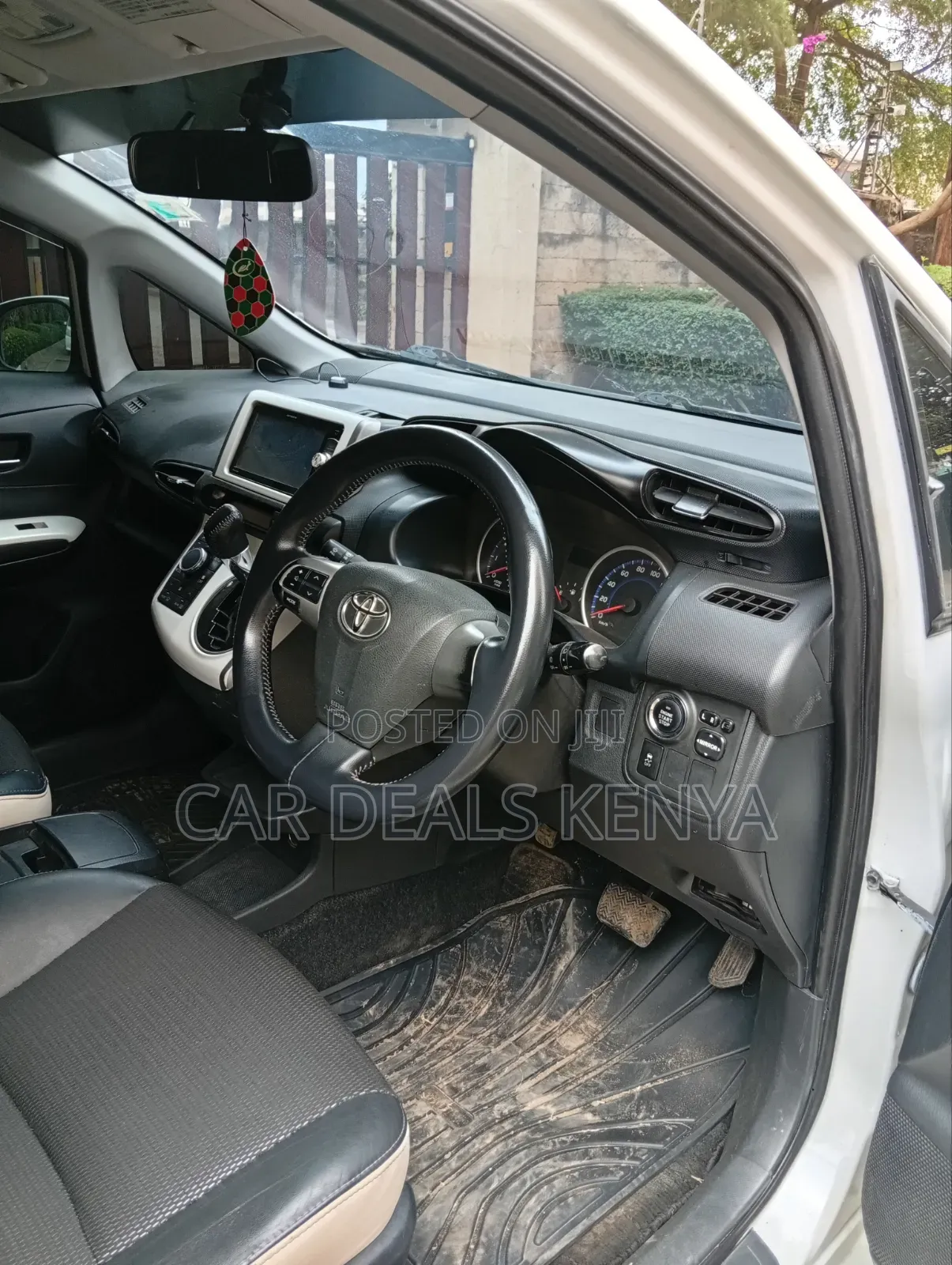Toyota Wish 2016 White