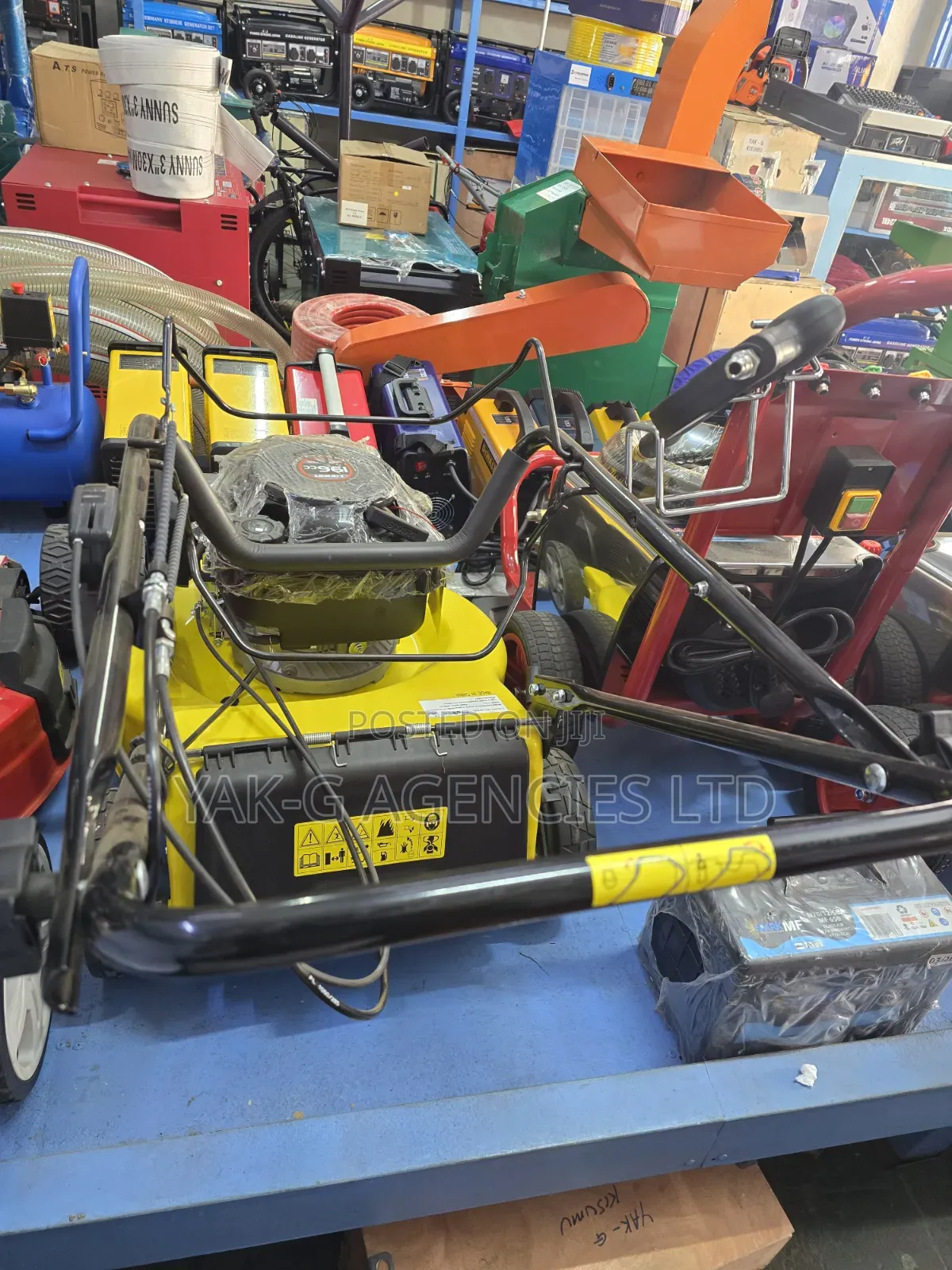 Wasp Lawnmower