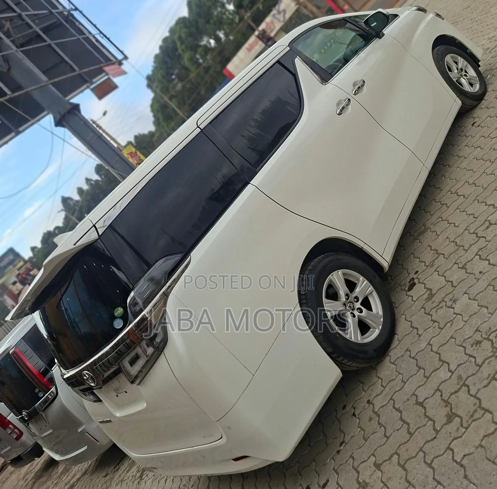 Toyota Alphard 2019 White