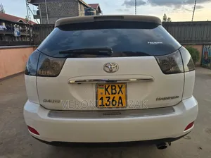 Toyota Harrier 2006 White