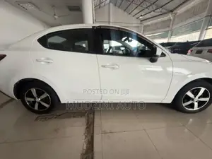 Mazda Demio 2018 White