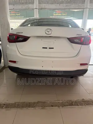 Mazda Demio 2018 White