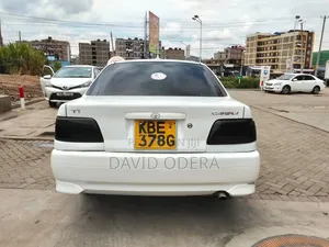 Toyota Carina 1.5 FWD Sedan 2001 White
