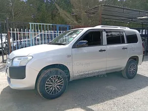 Toyota Succeed 2018 Silver