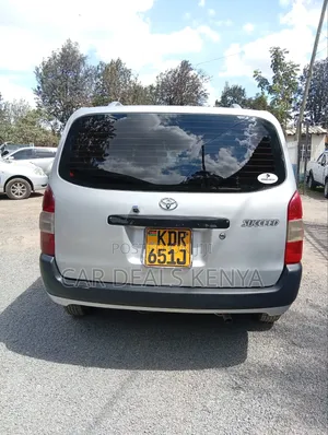 Toyota Succeed 2018 Silver