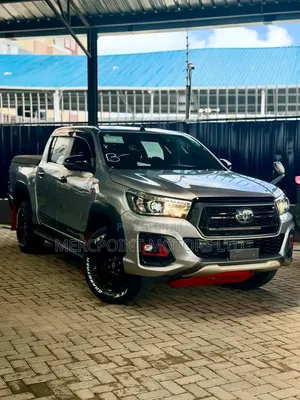 Toyota Hilux Revo Double Cab Deisel 2.4 AWD 2019 Silver