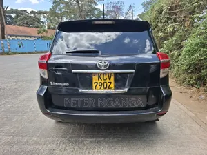 Toyota Vanguard 2012 Black