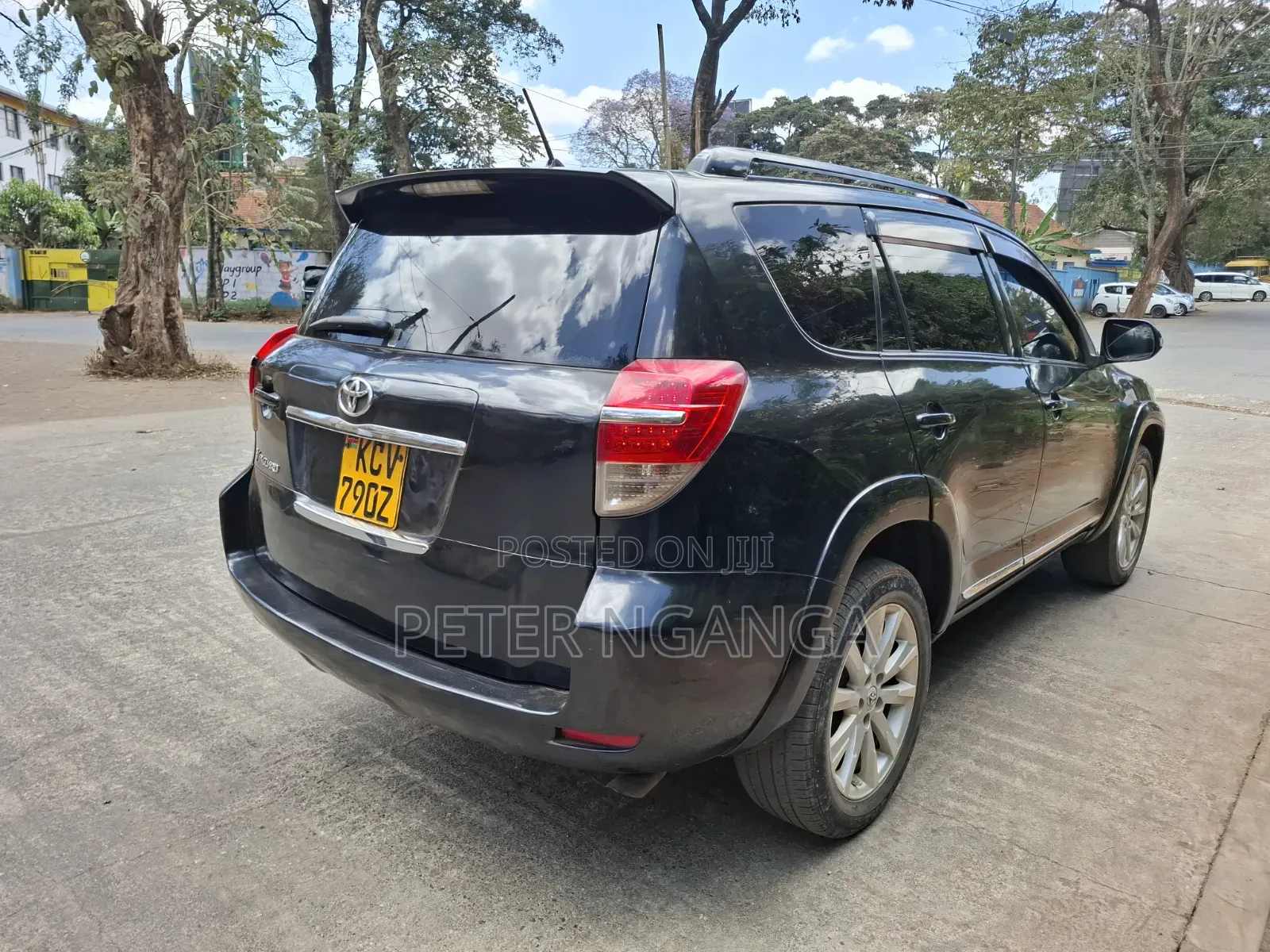 Toyota Vanguard 2012 Black