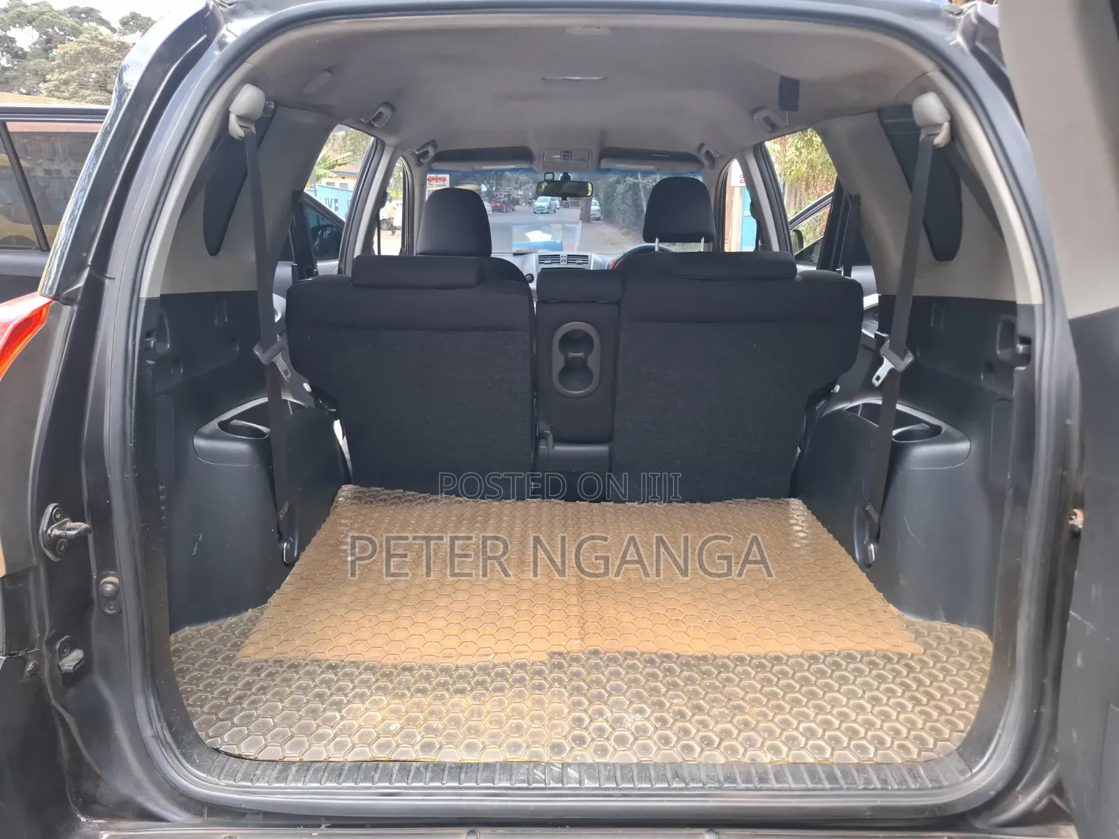 Toyota Vanguard 2012 Black