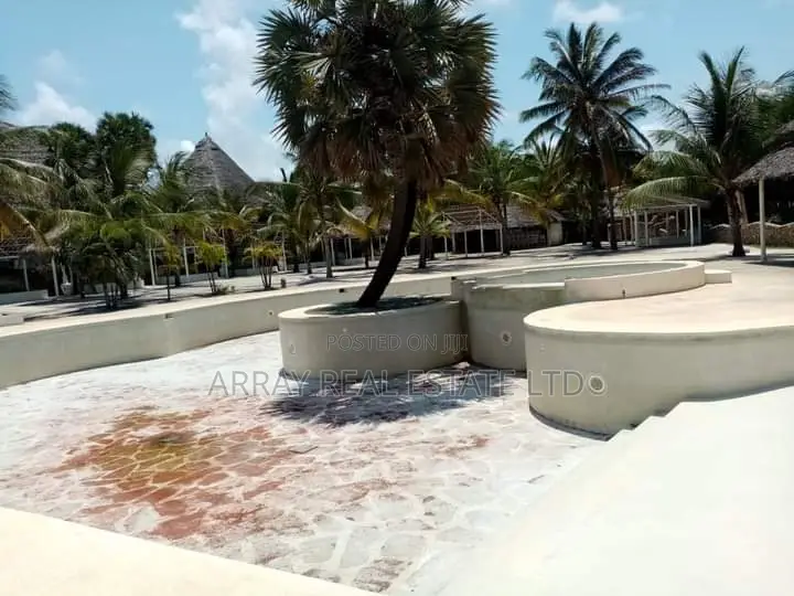 Kola Beach Resort
