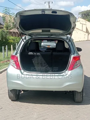 Toyota Vitz 2012 Green