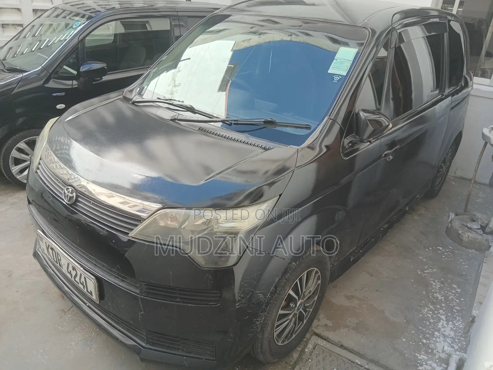 Toyota Spade 2013 Black