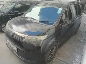 Toyota Spade 2013 Black