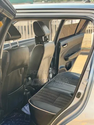 Suzuki Swift 2015 Silver