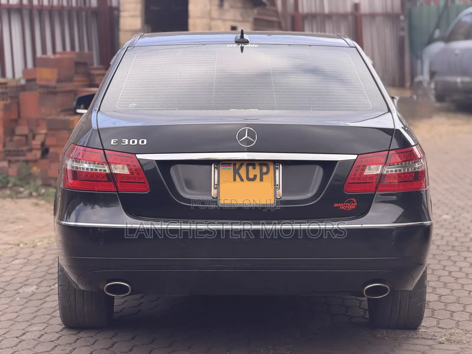 Mercedes-Benz E300 2011 Black