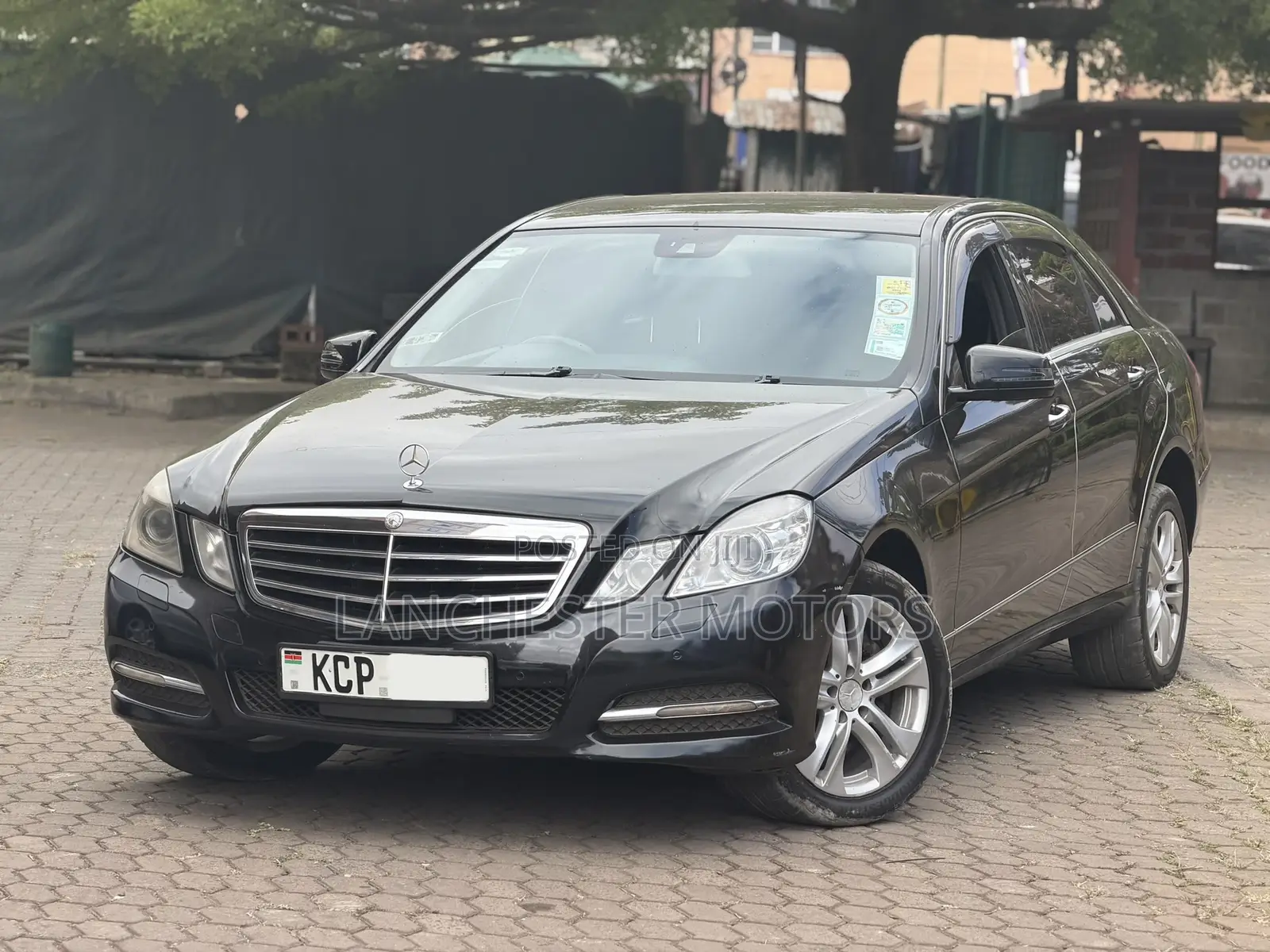 Mercedes-Benz E300 2011 Black