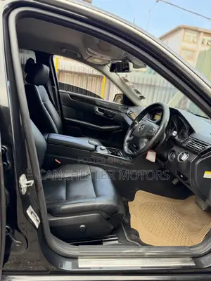 Mercedes-Benz E300 2011 Black