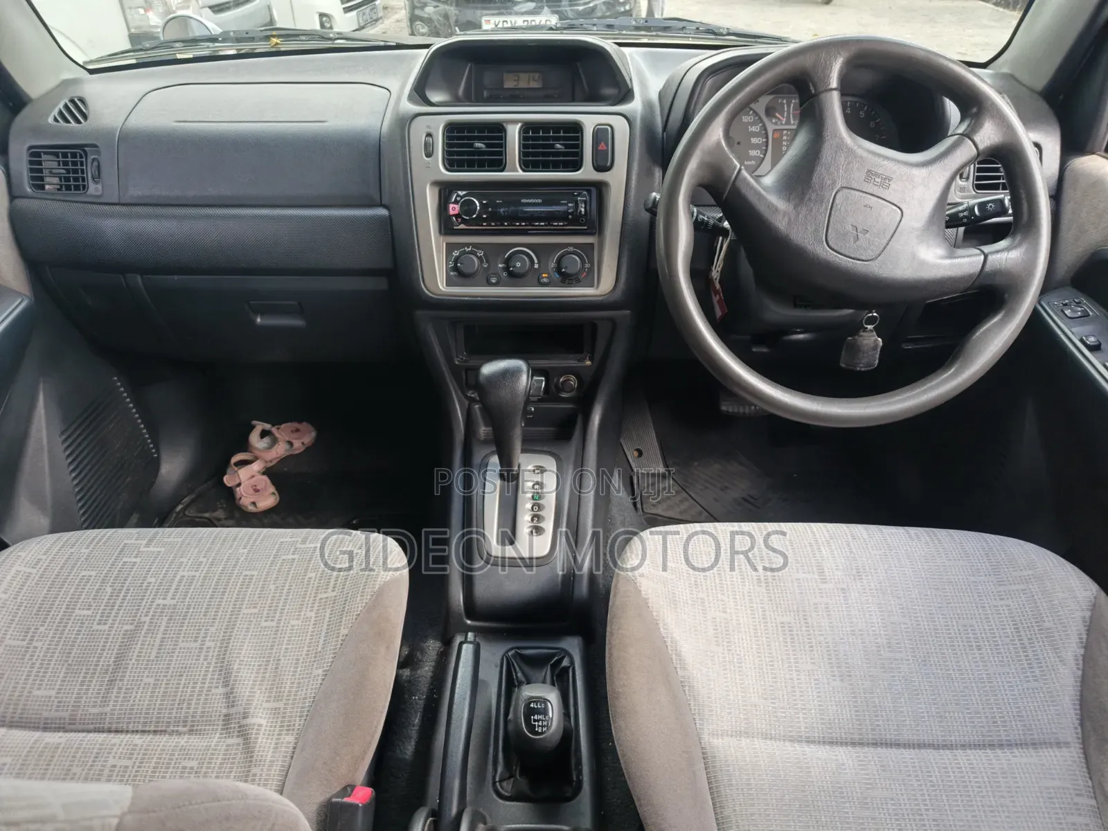 Mitsubishi Pajero 2004 Silver