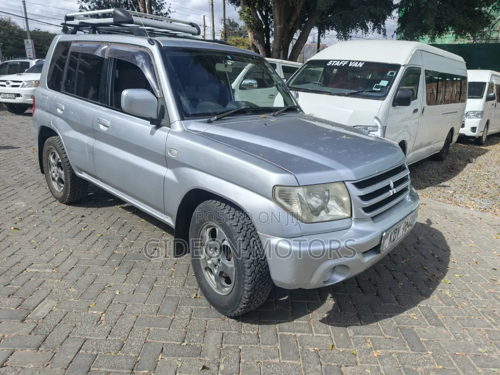Mitsubishi Pajero 2004 Silver