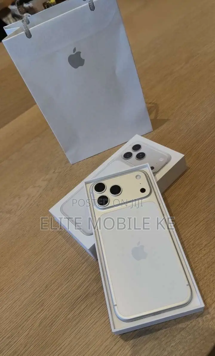 New Apple iPhone 17 Pro Max 256 GB Silver