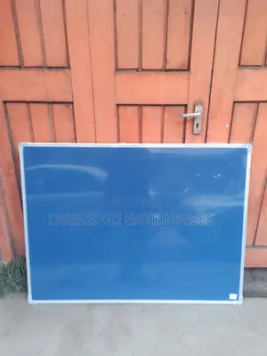 3ftx4ft Pushpin Noticeboard