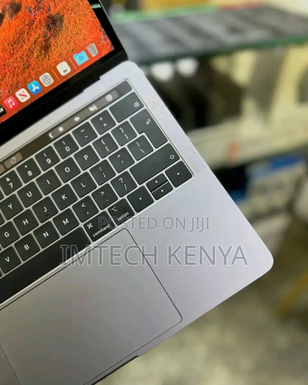 Laptop Apple MacBook Pro 2018 8GB Intel Core i5 SSD 256GB