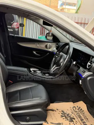 Mercedes-Benz E220 2018 White