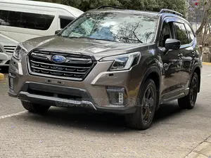 Subaru Forester Premium 2022 Gold