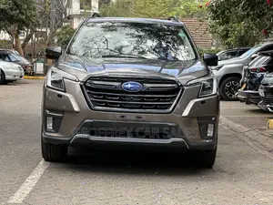 Subaru Forester Premium 2022 Gold