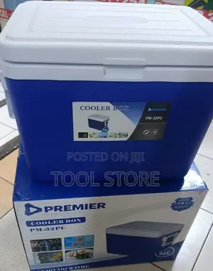 PREMIER 32L Portable Cooler Box/32-Litre Insulated Ice Cooler