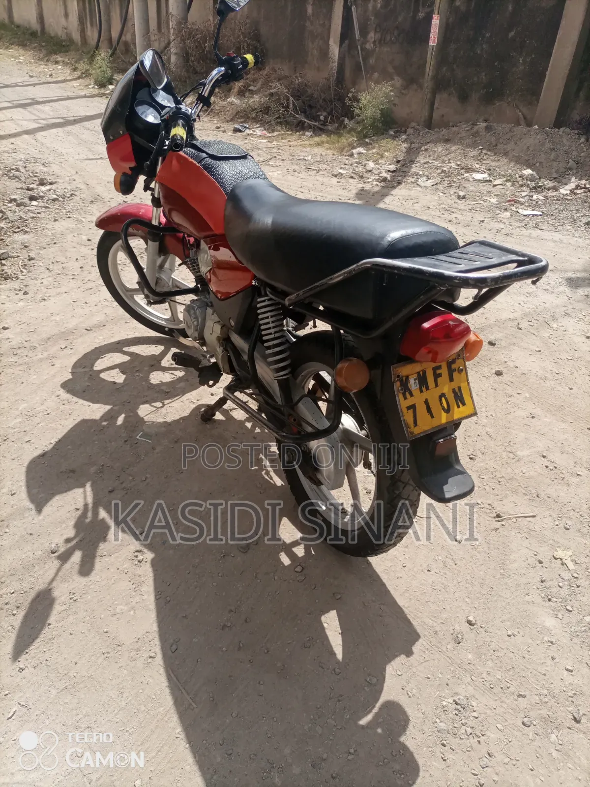 TVS HLX 125 2022 Red
