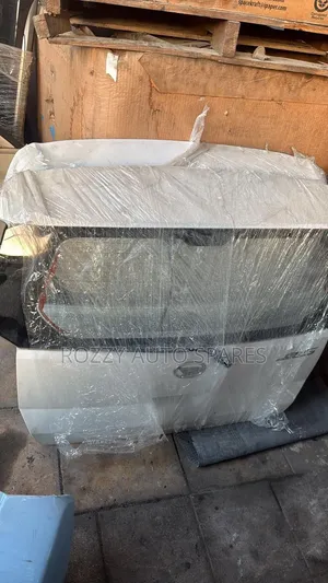 Daihatsu Mira 2018 Boot