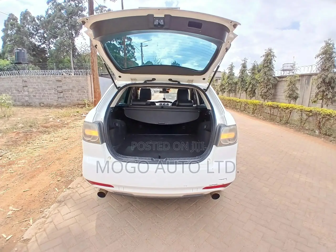 Mazda CX-7 2010 White